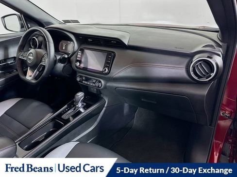 Used 2024 Nissan Kicks SR w/ SR Premium Package FWD image 34