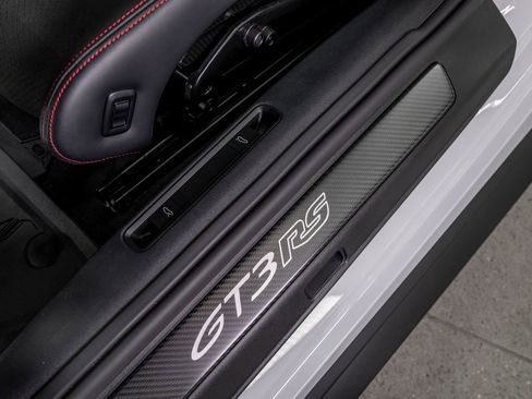 Used 2024 Porsche 911 GT3 RS image 21