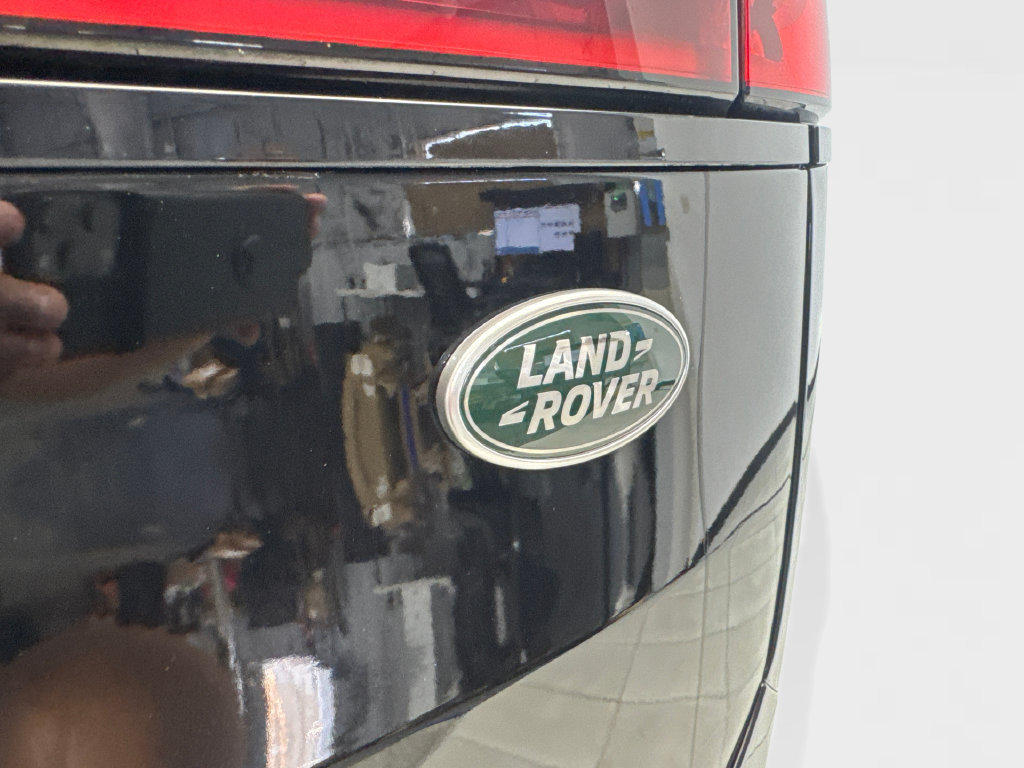 Used 2023 Land Rover Range Rover Sport SE AWD/4WD image 25