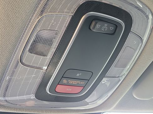 Certified 2024 Hyundai Elantra SEL FWD image 18