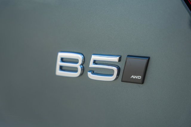 New 2026 Volvo XC40 B5 Plus w/ Climate Package AWD/4WD image 10