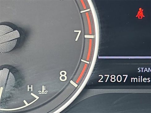 Used 2024 Nissan Rogue S image 25