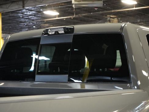 New 2026 RAM 2500 Laramie AWD/4WD image 10
