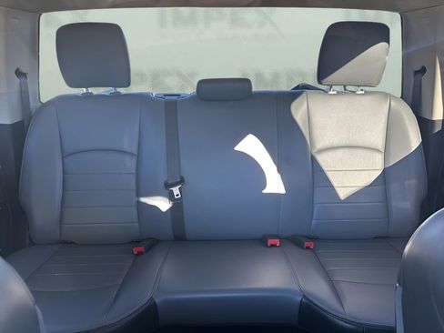 Used 2022 RAM 1500 Tradesman w/ Chrome Appearance Group image 10