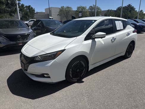 Certified 2025 Nissan Leaf SV Plus FWD image 3