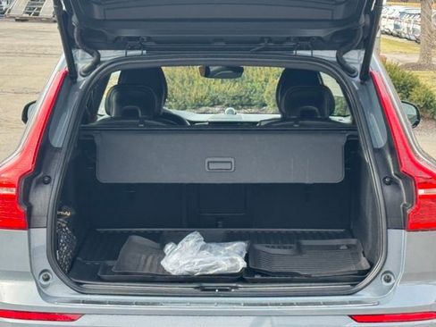 Used 2023 Volvo XC60 T8 Polestar w/ Protection Package Premier image 32