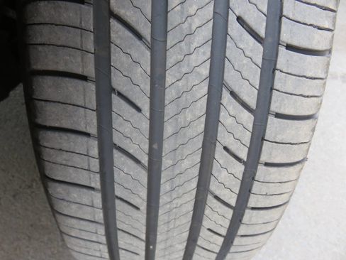 Used 2016 Volvo XC60 T6 Platinum image 32