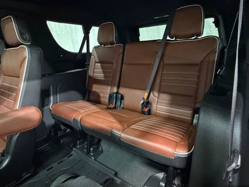 Used 2023 GMC Yukon XL Denali Ultimate AWD/4WD image 38