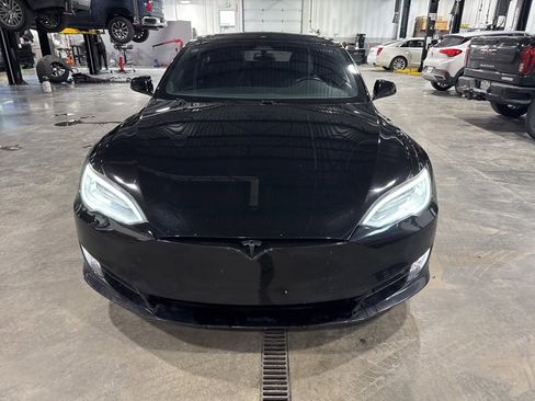 Used 2018 Tesla Model S 75D image 18