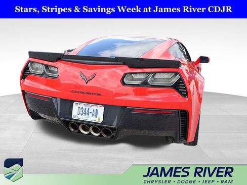 Used 2017 Chevrolet Corvette Grand Sport w/ Carbon Flash Badge Package RWD image 12
