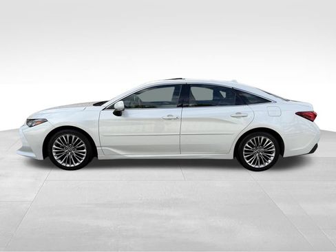 Used 2019 Toyota Avalon Limited w/ All Weather Liner Package FWD image 8
