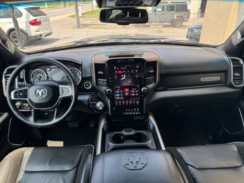 Used 2019 RAM 1500 Laramie w/ Sport Appearance Package AWD/4WD image 13