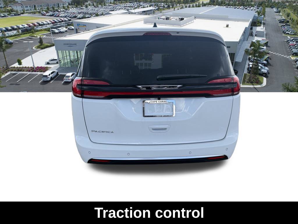 New 2027 Chrysler Pacifica Select w/ Family Tech Group FWD image 9