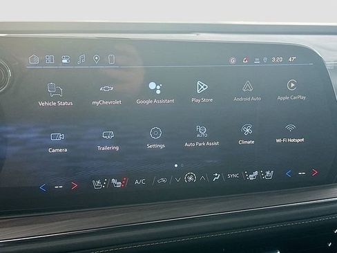 New 2026 Chevrolet Suburban Premier AWD/4WD image 17