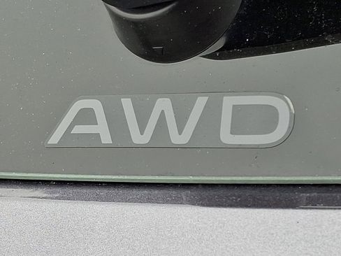 Certified 2023 Honda HR-V LX image 31