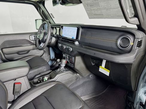 New 2026 Jeep Wrangler Unlimited Sahara AWD/4WD image 34