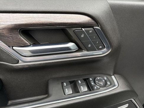 Used 2024 Chevrolet Silverado 3500 LTZ w/ LTZ Convenience Package image 15