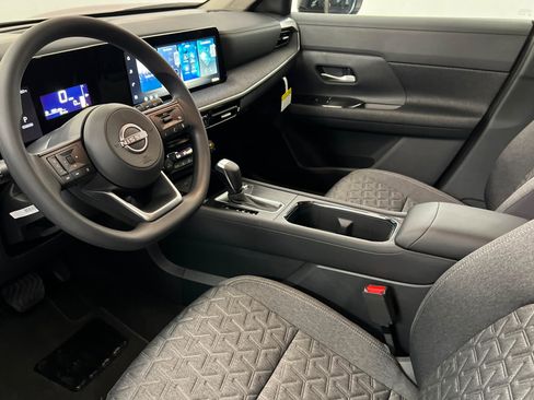 New 2026 Nissan Kicks SV w/ Cold Weather Package FWD image 17