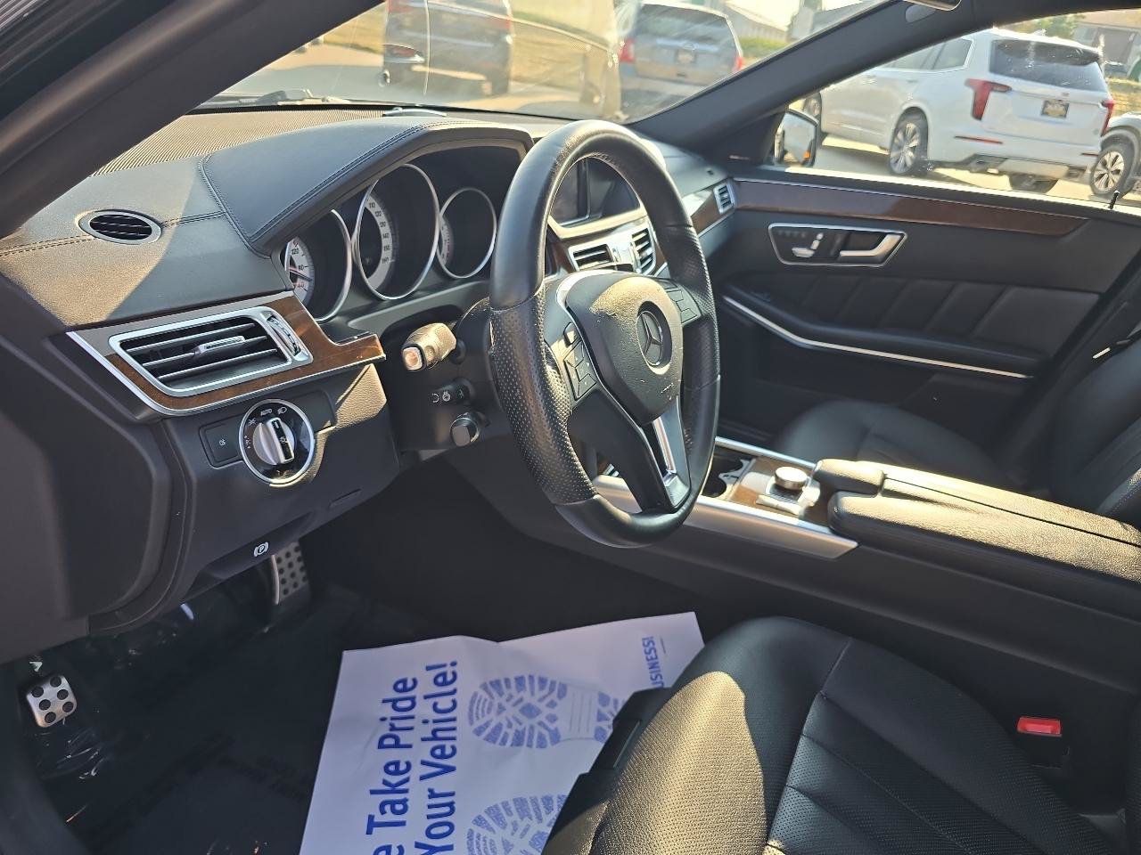 Used 2015 Mercedes-Benz E 400 4MATIC Sedan image 20