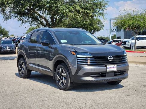 New 2026 Nissan Kicks SV image 2