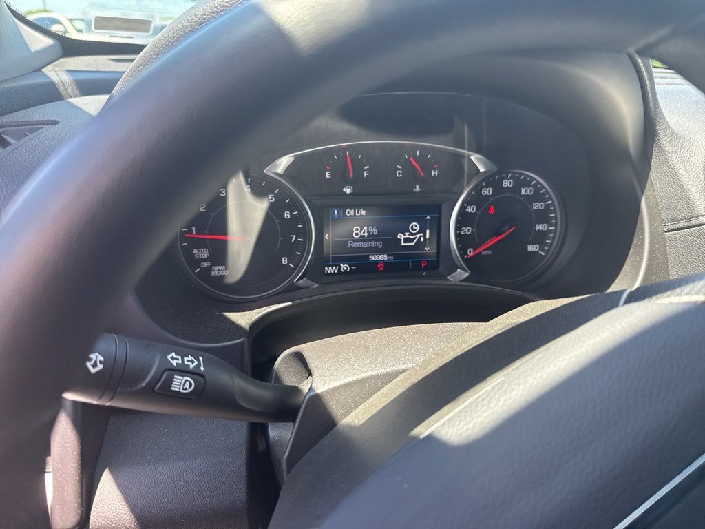 Used 2024 GMC Terrain SLE AWD/4WD image 12
