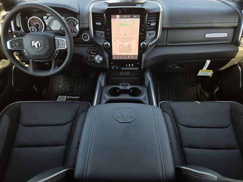 New 2026 RAM 1500 Laramie AWD/4WD image 21