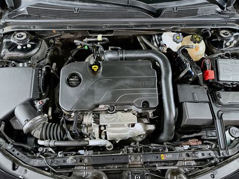 Used 2023 Chevrolet Malibu LT w/ Driver Confidence Package image 30