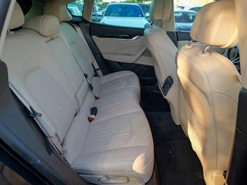 Used 2022 Maserati Levante GT image 30