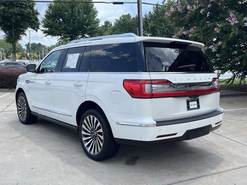 Used 2021 Lincoln Navigator Reserve w/ Luxury Package AWD/4WD image 5
