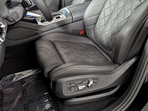 Used 2024 BMW X6 M60i w/ Dynamic Handling Package image 20