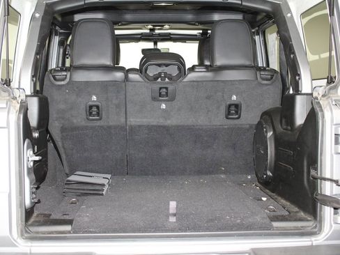 Used 2021 Jeep Wrangler Unlimited Rubicon image 16