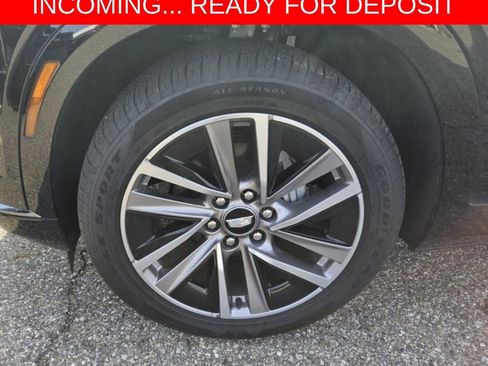 Used 2026 Cadillac Vistiq Premium Luxury w/ LPO, Floor Liner Package AWD/4WD image 17