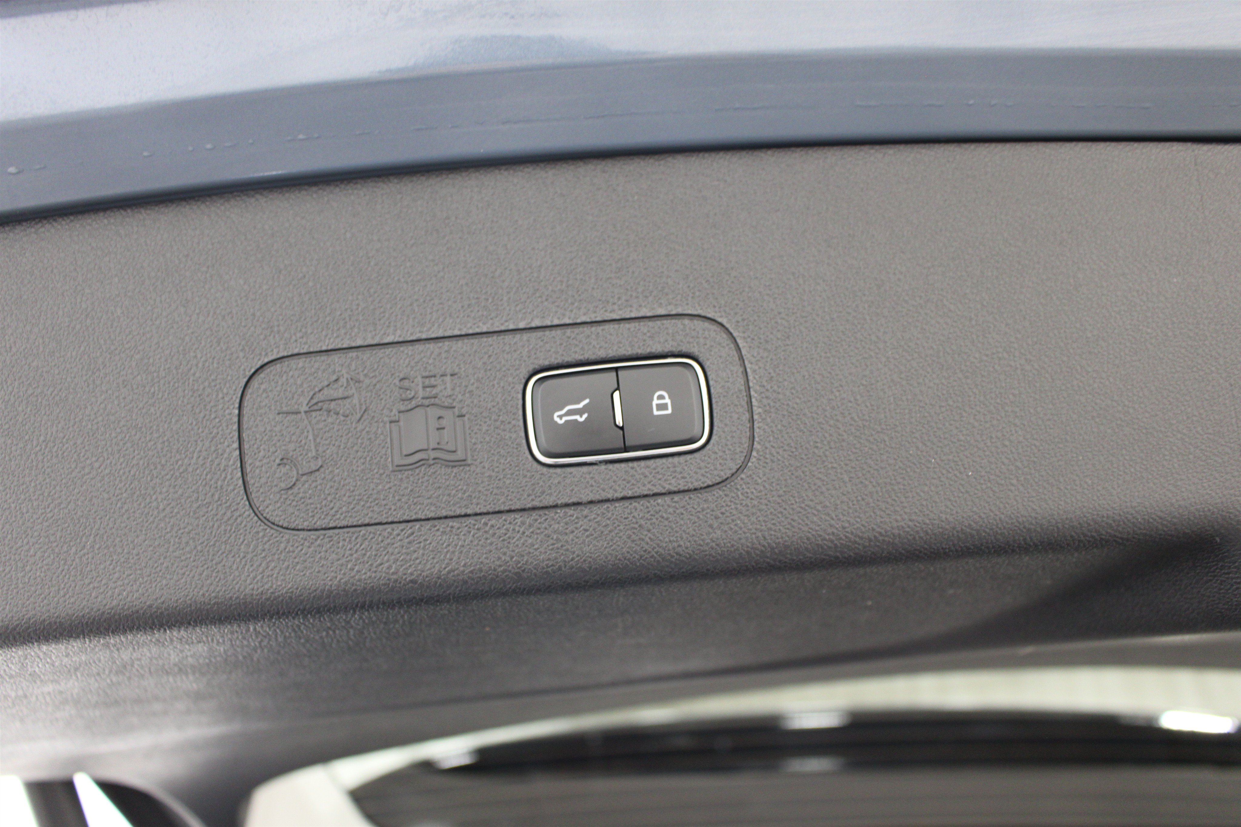 Used 2025 Lincoln Aviator Reserve w/ Equipment Group 201A AWD/4WD image 29