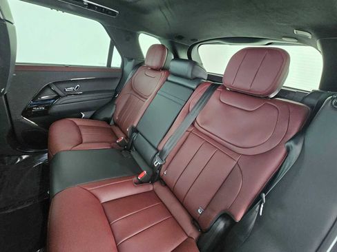 New 2025 Land Rover Range Rover Sport Autobiography image 17