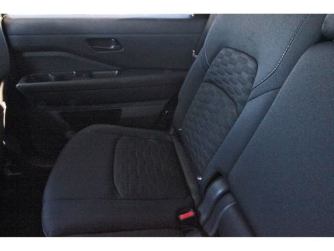 Certified 2025 Nissan Pathfinder SV FWD image 14