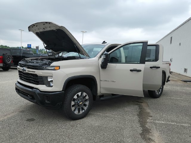 New 2026 Chevrolet Silverado 2500 Custom w/ Custom Value Package AWD/4WD image 12
