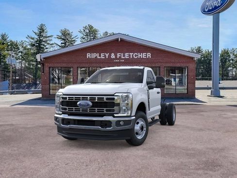 New 2026 Ford F350 XL w/ XL Chrome Package AWD/4WD image 2