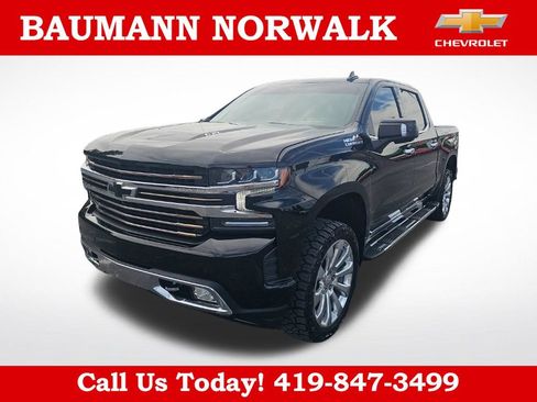 Used 2021 Chevrolet Silverado 1500 High Country w/ Technology Package AWD/4WD image 10