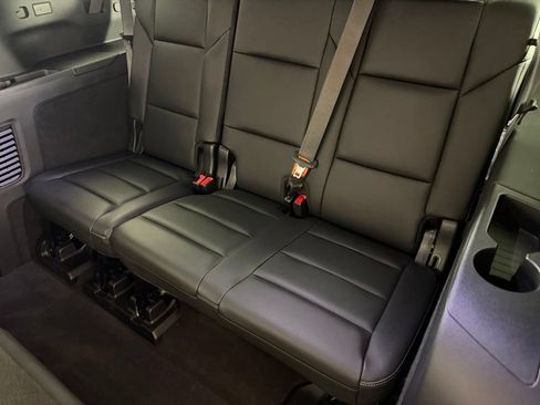 Used 2024 Cadillac Escalade ESV Luxury RWD image 28