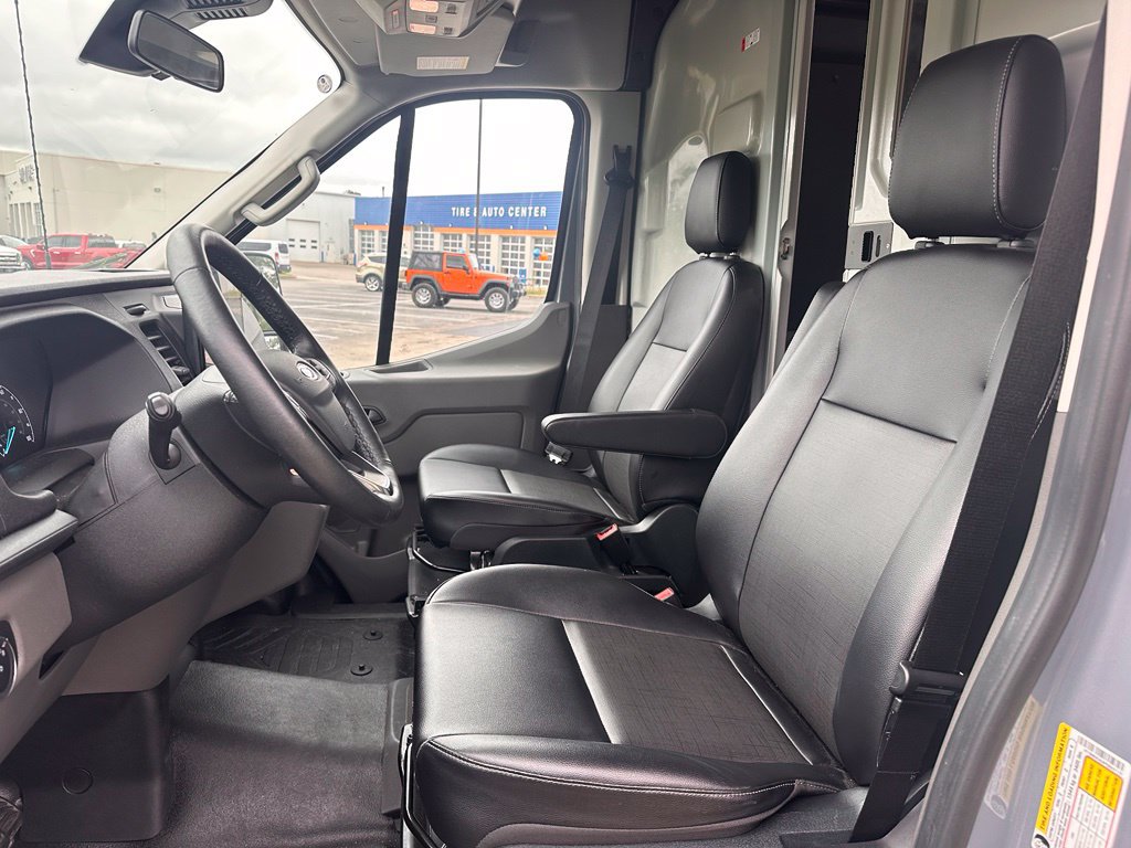Used 2023 Ford E-Transit Medium Roof w/ Load Area Protection Package RWD image 12