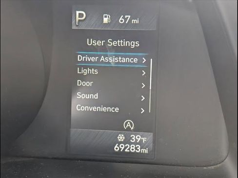 Used 2023 Hyundai Elantra SE image 10