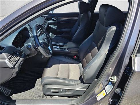 Used 2018 Honda Accord Sport image 21