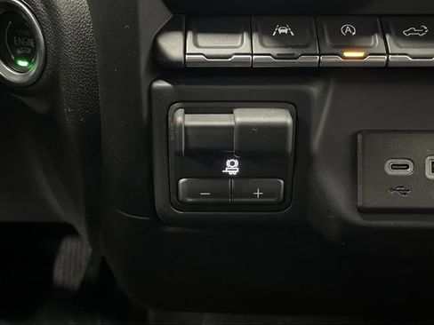 Used 2023 Chevrolet Silverado 1500 Custom image 23
