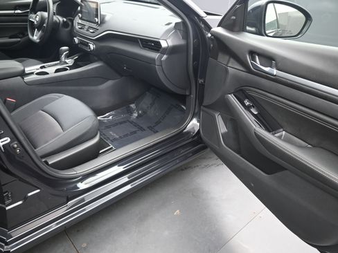 Used 2021 Nissan Altima 2.5 SV image 11