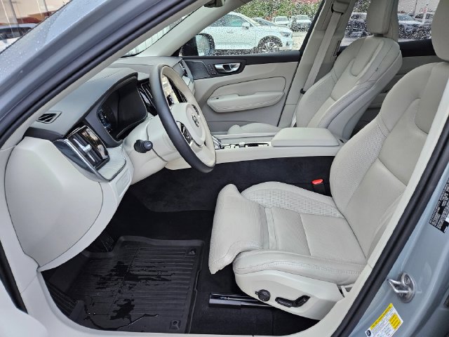 Used 2025 Volvo XC60 T8 Ultra w/ Protection Package Premier AWD/4WD image 17