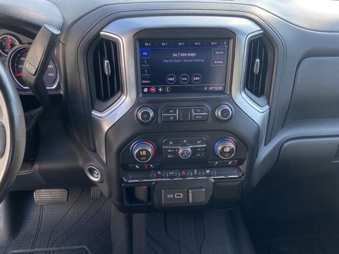 Used 2019 Chevrolet Silverado 1500 LT w/ All-Star Edition RWD image 12