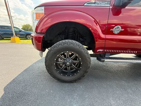 Used 2016 Ford F250 Platinum w/ FX4 Off-Road Package AWD/4WD image 12