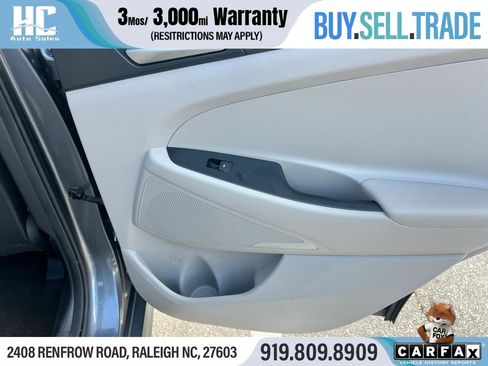 Used 2019 Hyundai Tucson SE image 18