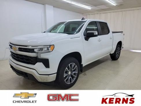 Used 2023 Chevrolet Silverado 1500 LT AWD/4WD image 1