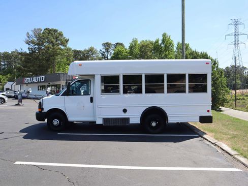 Used 2004 Chevrolet Express 3500 w/ School Bus Package image 6